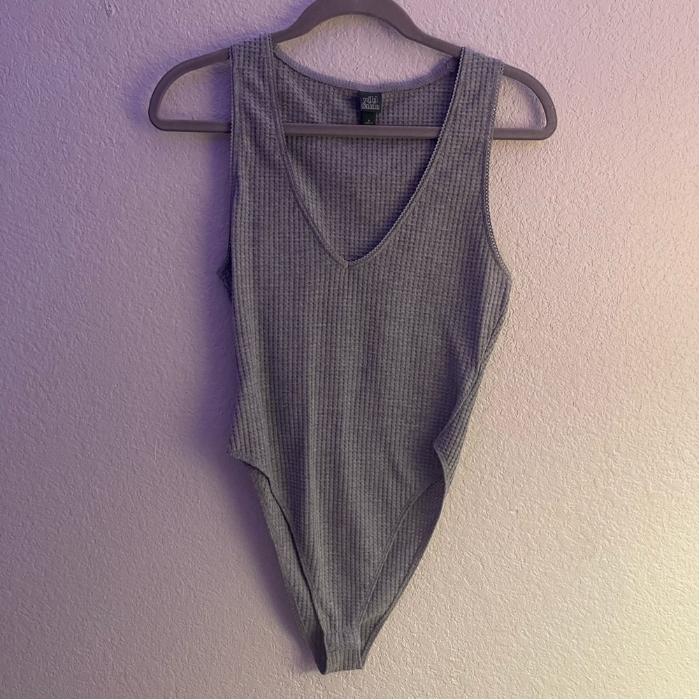 Gray v-neck tank top bodysuit
